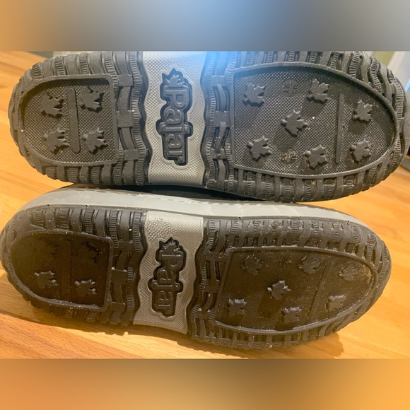 Pajar kids size 2 Winter Boots - Picture 9 of 14